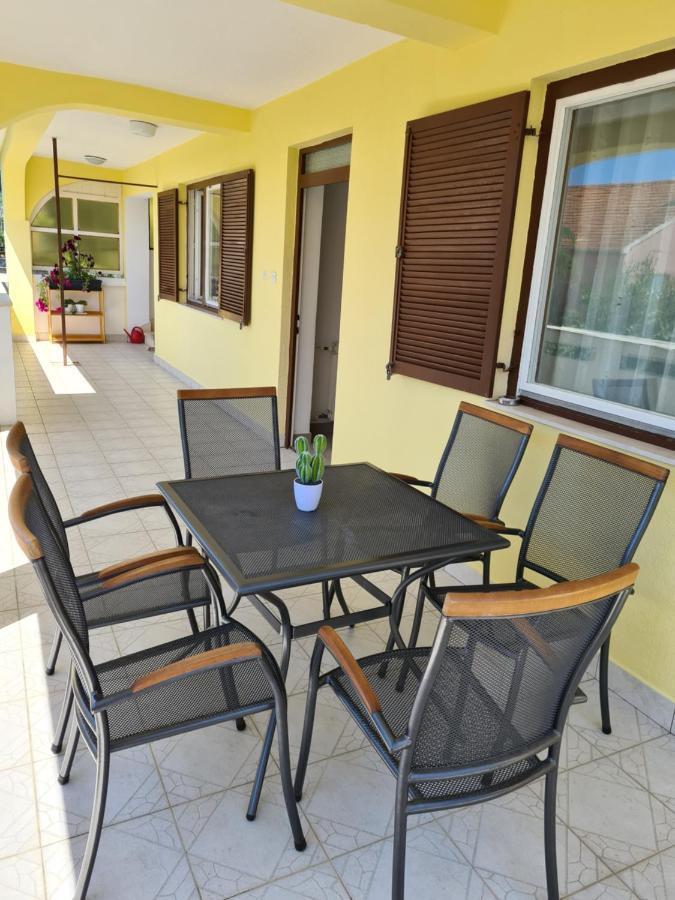 Apartments Ivana ザダル エクステリア 写真