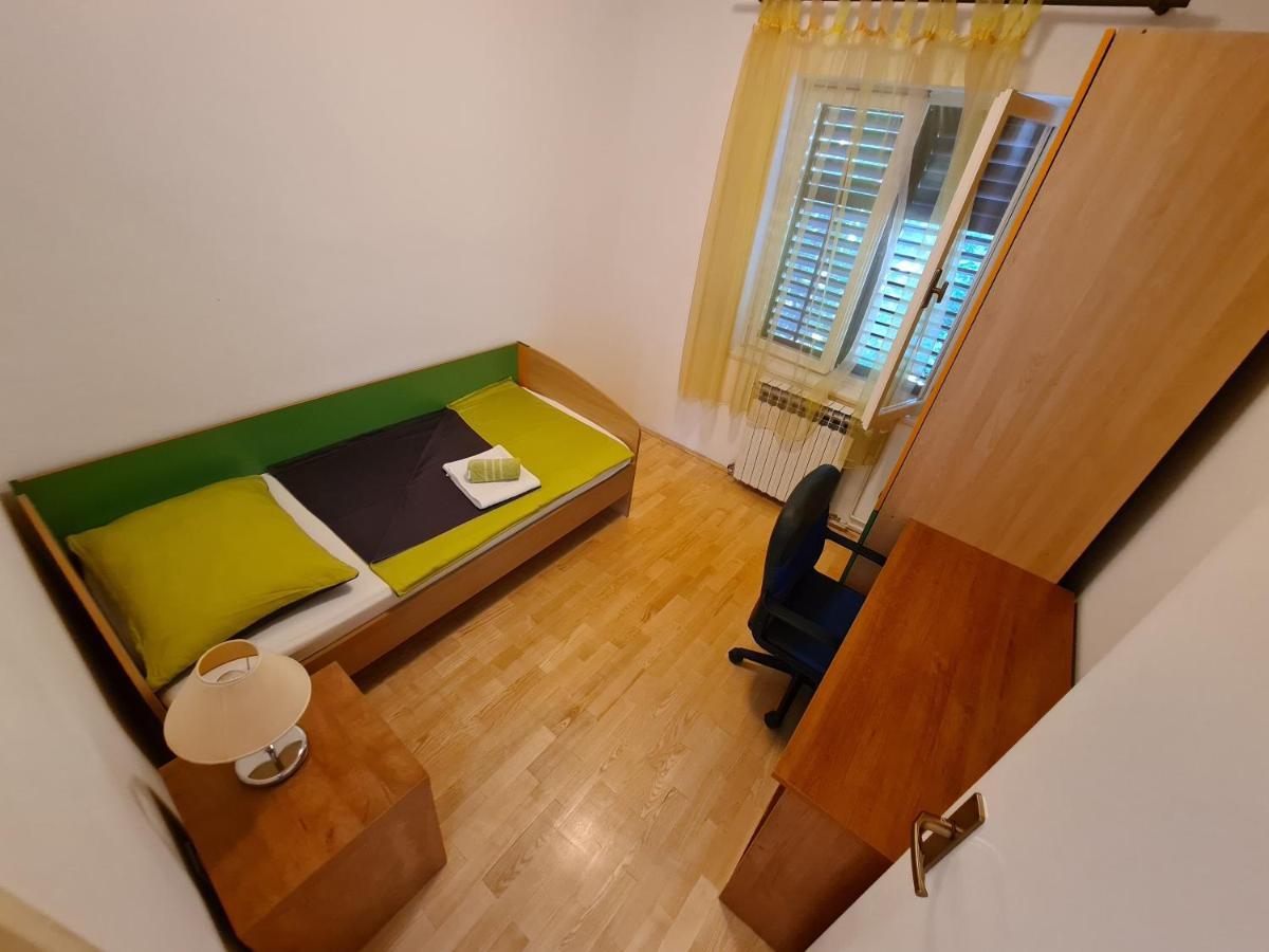Apartments Ivana ザダル エクステリア 写真