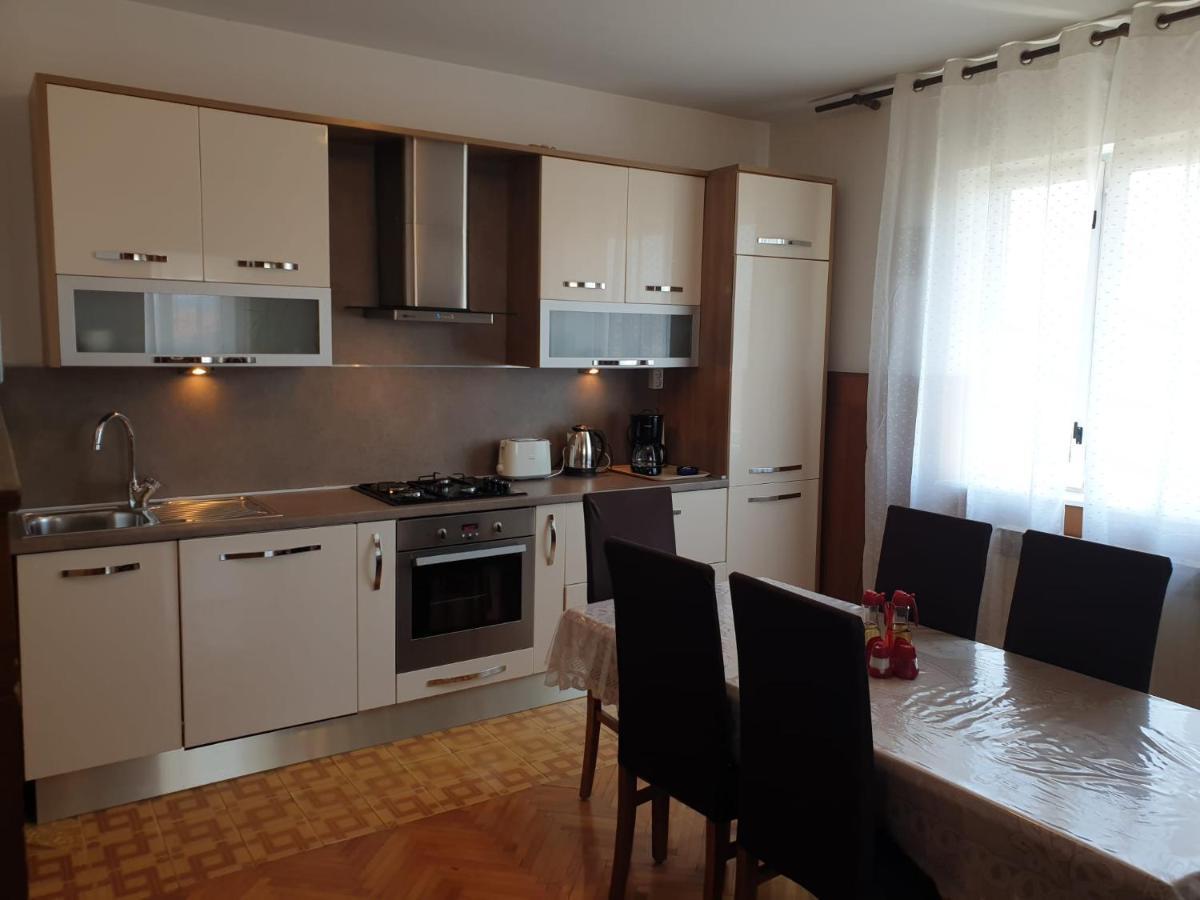 Apartments Ivana ザダル エクステリア 写真