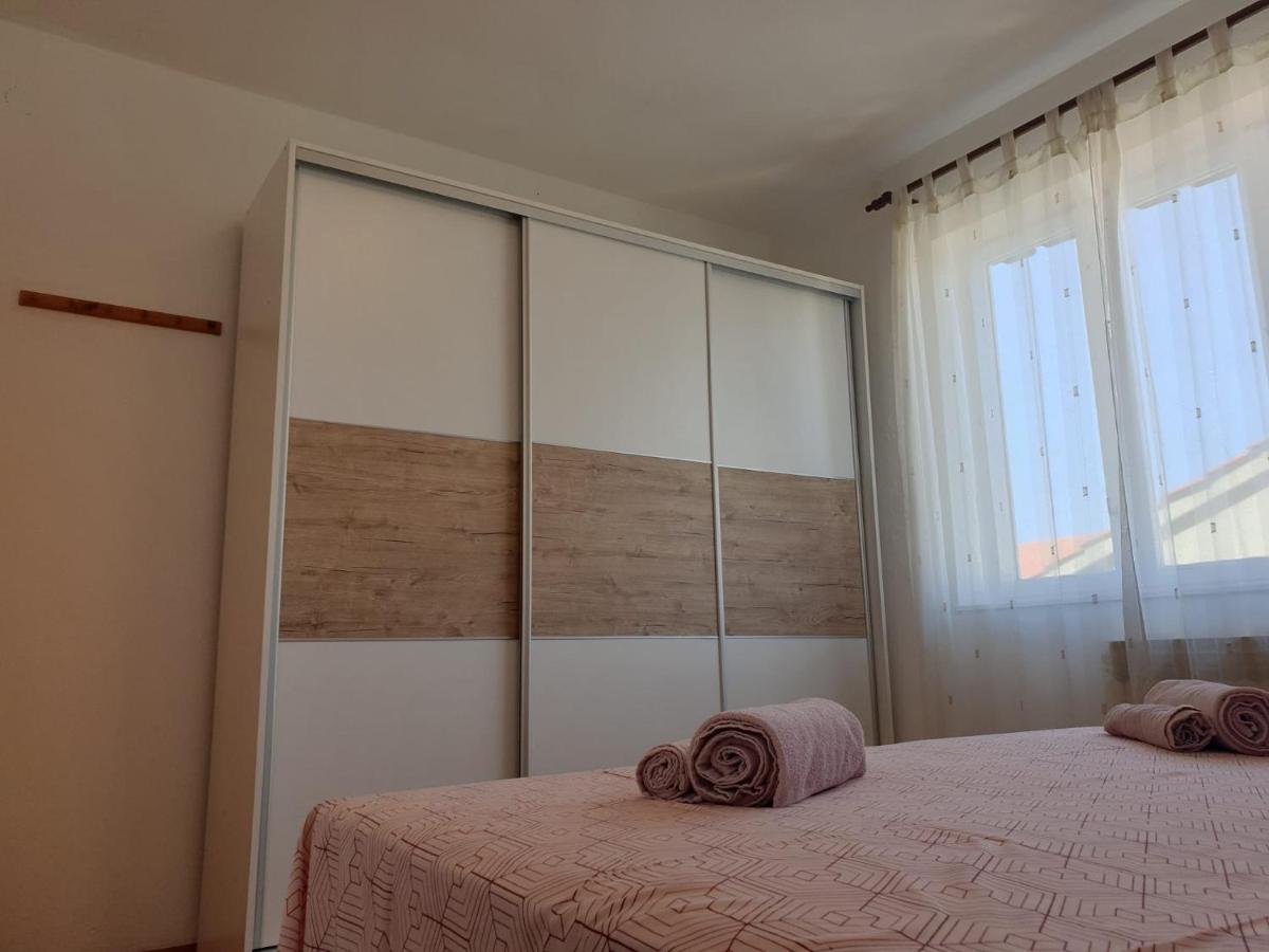 Apartments Ivana ザダル エクステリア 写真